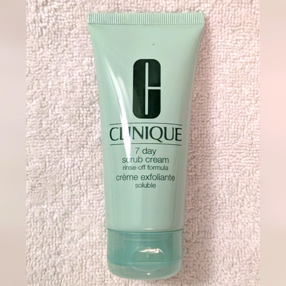 NWOT Clinique 7 Day Scrub Cream Rinse Off Formula 2.5 Fl. Oz. 75 ml